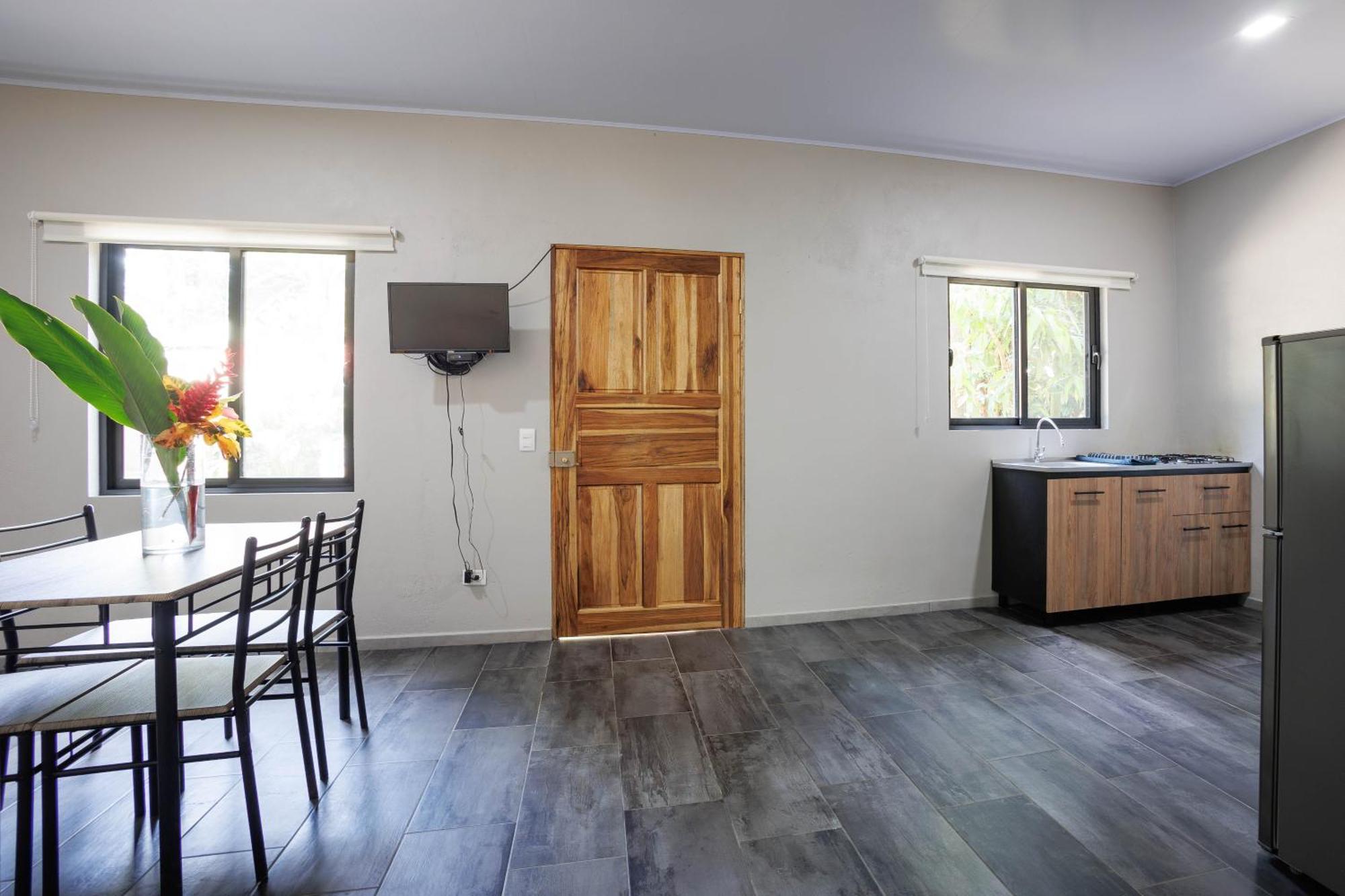 Bambutel Cocles Hotel Puerto Viejo de Talamanca Ngoại thất bức ảnh
