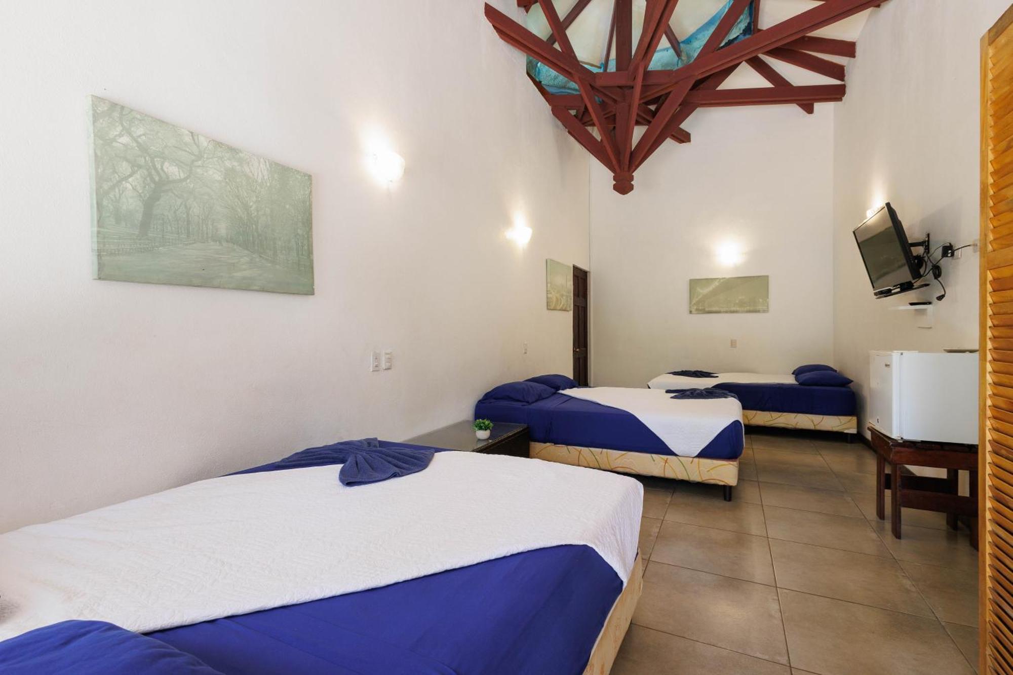 Bambutel Cocles Hotel Puerto Viejo de Talamanca Ngoại thất bức ảnh