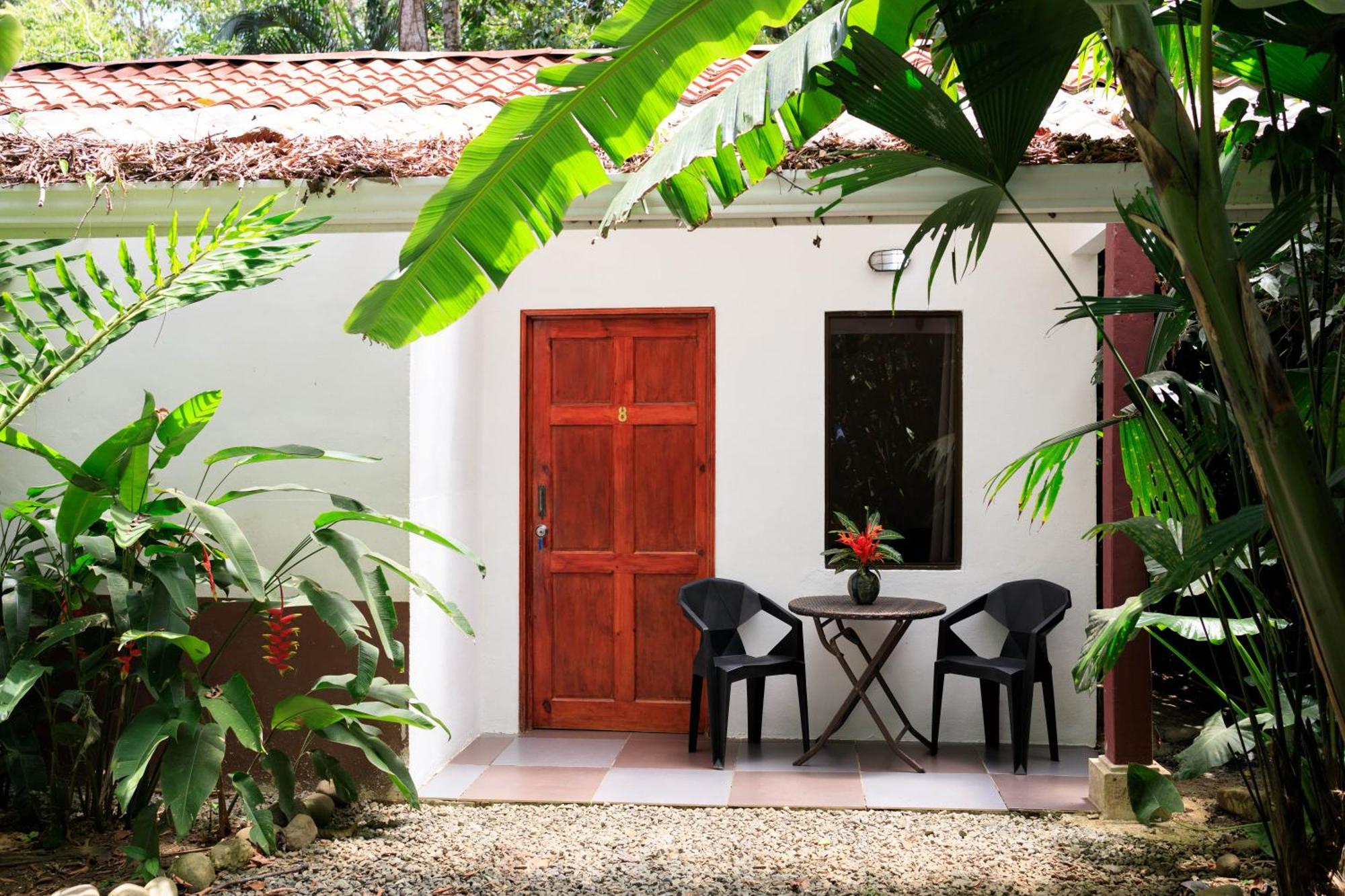 Bambutel Cocles Hotel Puerto Viejo de Talamanca Ngoại thất bức ảnh