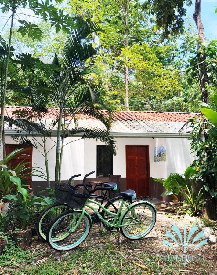 Bambutel Cocles Hotel Puerto Viejo de Talamanca Ngoại thất bức ảnh
